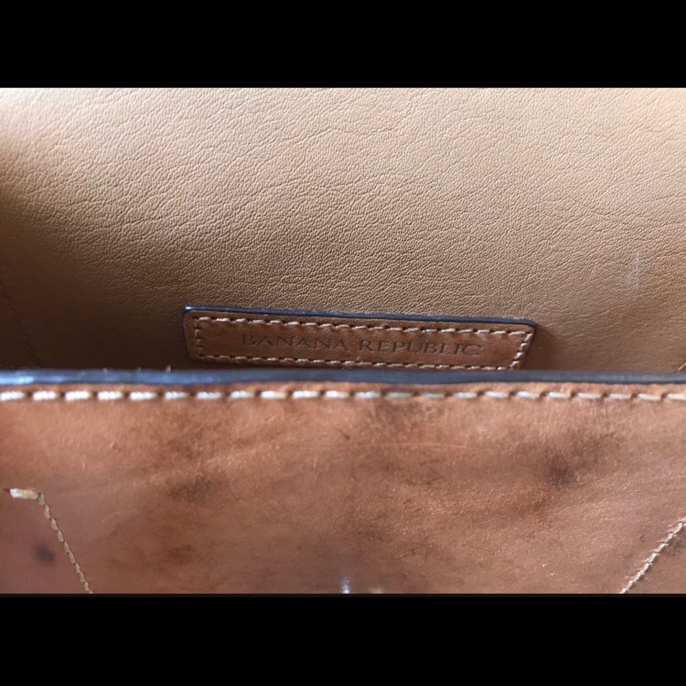 Banana republic leather crossbody purse - Picture 6 of 6
